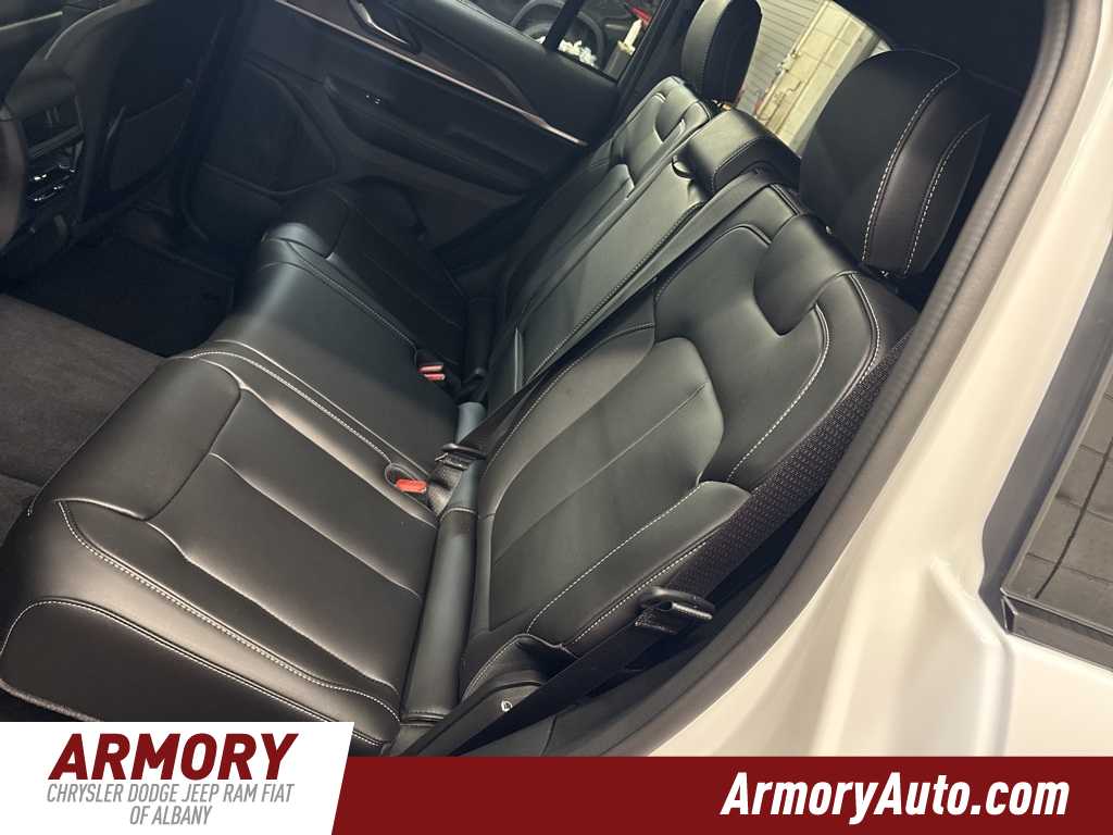 Thumbnail: 2025 Jeep Grand Cherokee - 22