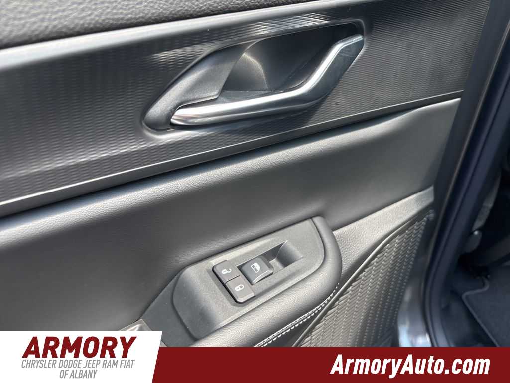 Thumbnail: 2025 Jeep Grand Cherokee - 20