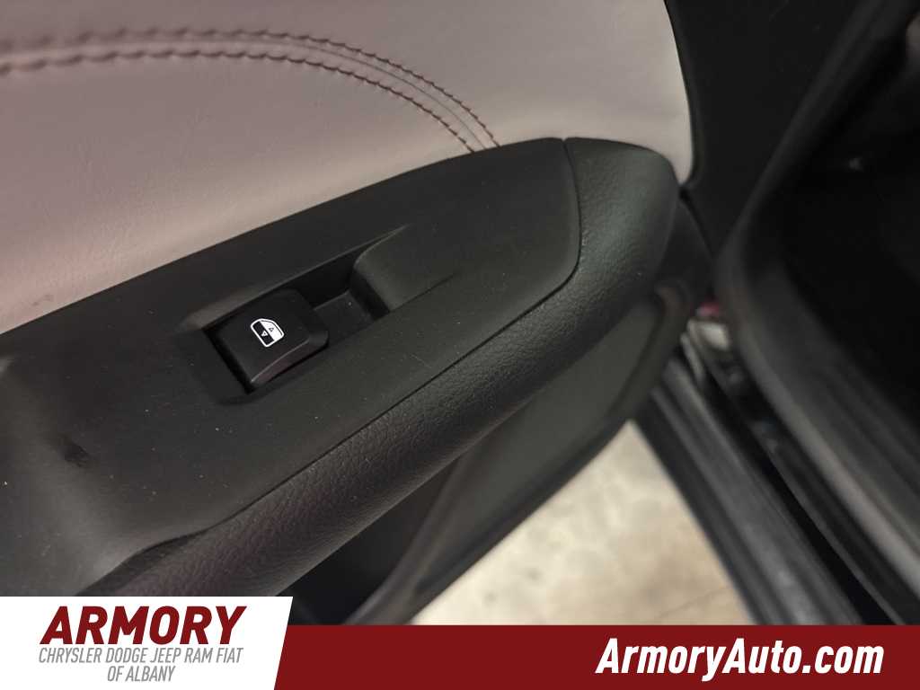 Thumbnail: 2025 Jeep Compass - 24