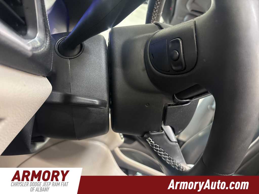 Thumbnail: 2023 Chrysler Pacifica - 11