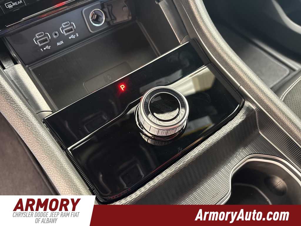 Thumbnail: 2025 Jeep Grand Cherokee - 16