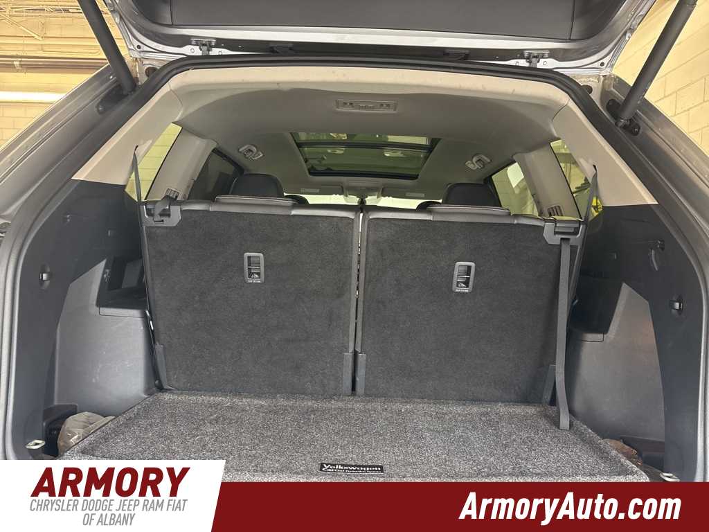 Thumbnail: 2022 Volkswagen Atlas - 30