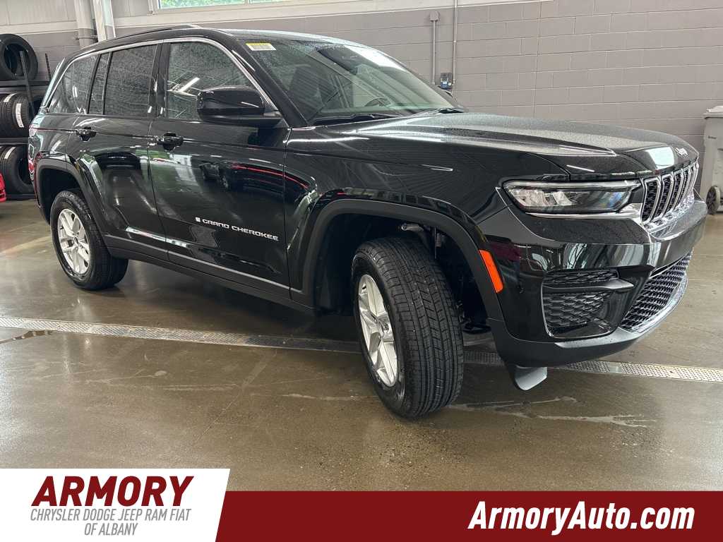 Thumbnail: 2025 Jeep Grand Cherokee - 3