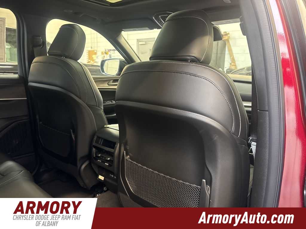 Thumbnail: 2026 Jeep Grand Cherokee - 35