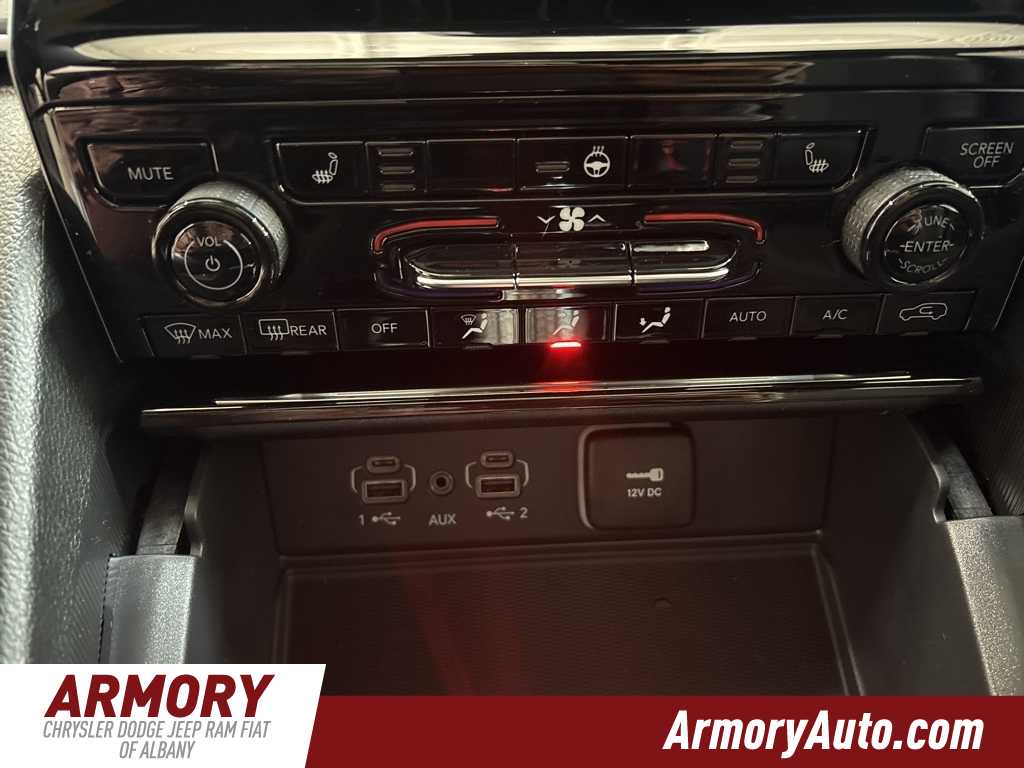 Thumbnail: 2025 Jeep Grand Cherokee L - 15