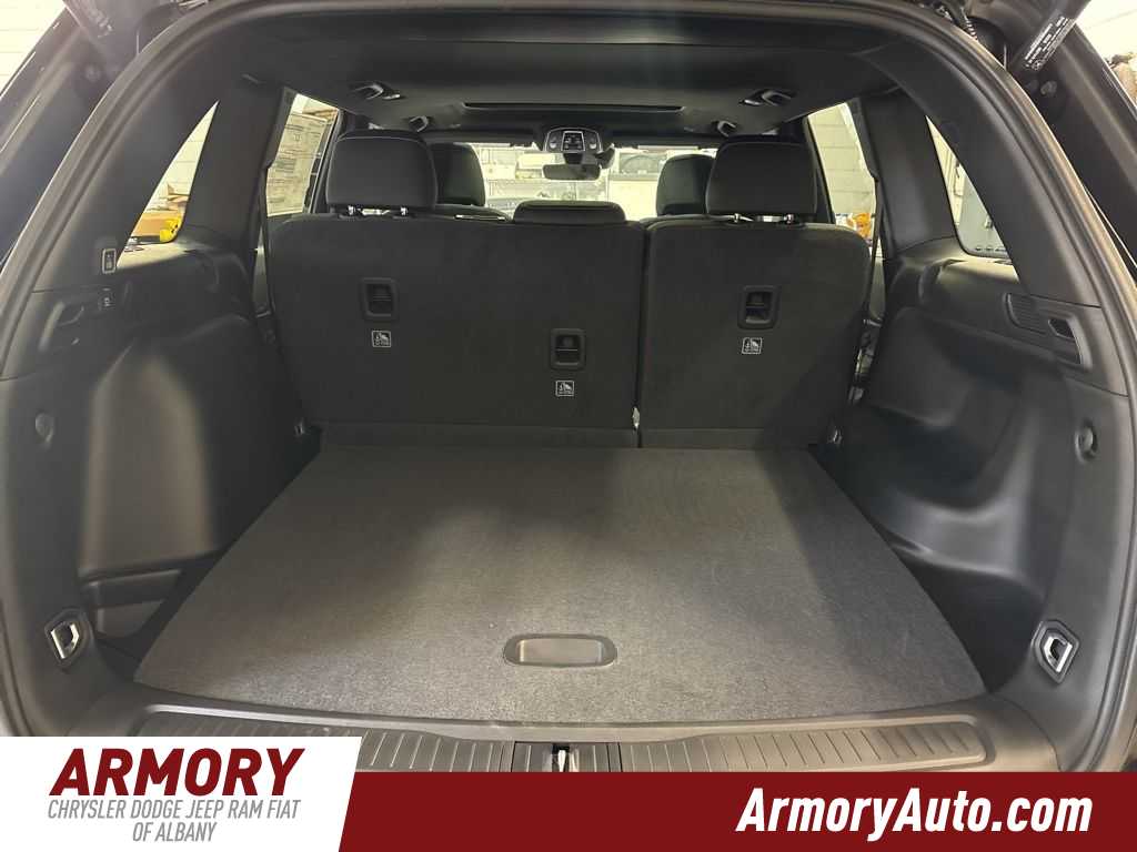 Thumbnail: 2026 Jeep Grand Cherokee - 29