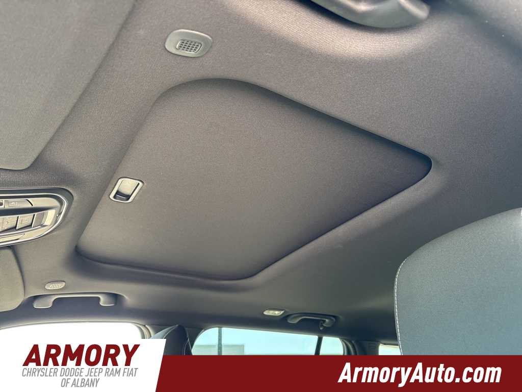 Thumbnail: 2025 Jeep Grand Cherokee - 19