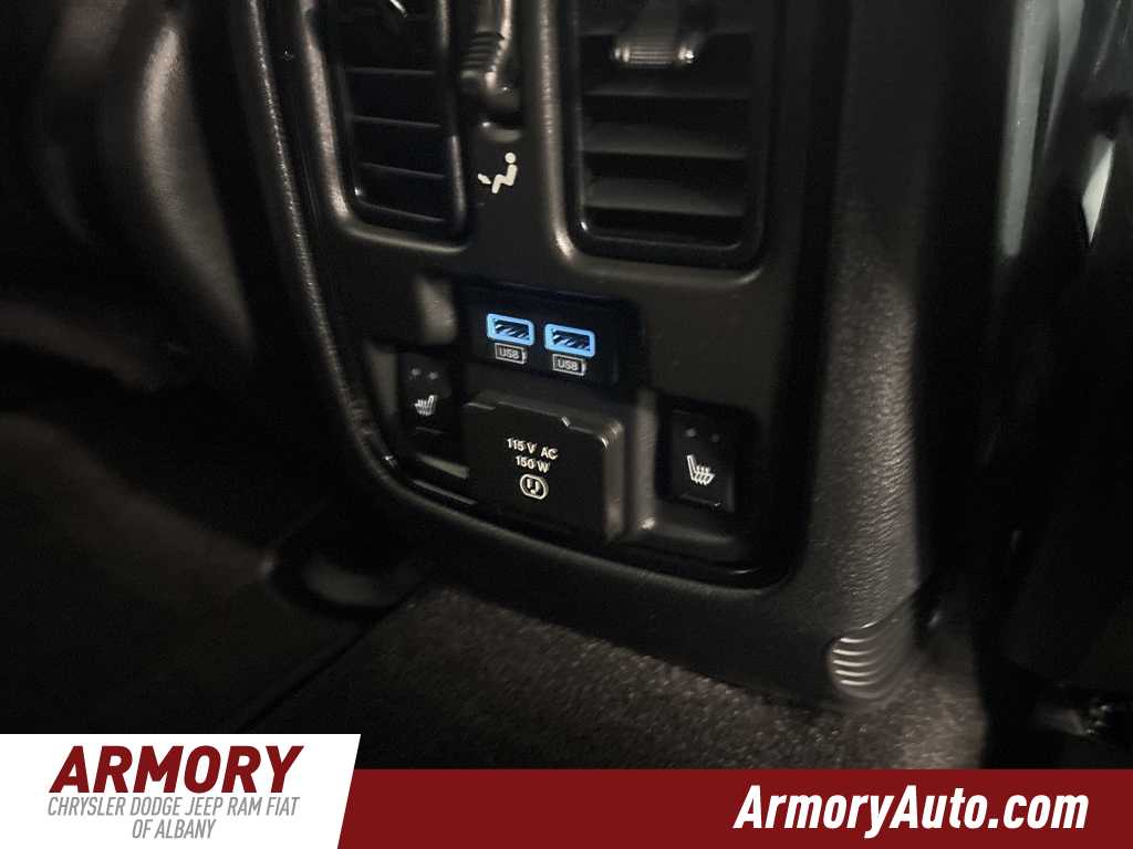 Thumbnail: 2022 Dodge Durango - 36