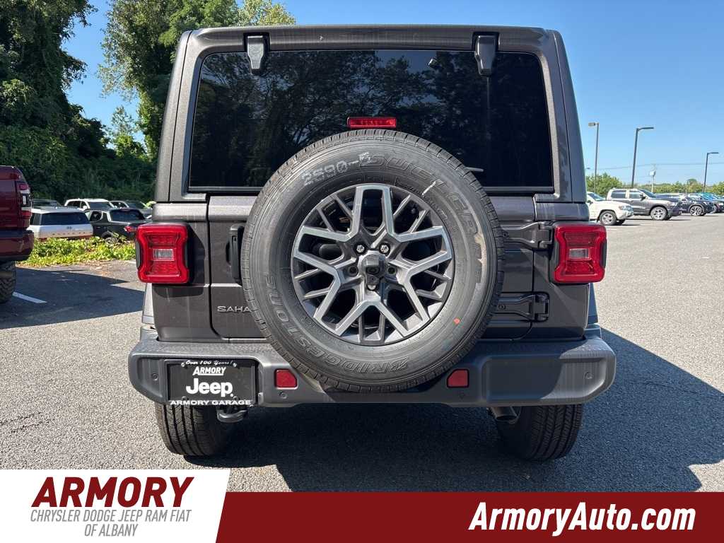 Thumbnail: 2025 Jeep Wrangler - 5