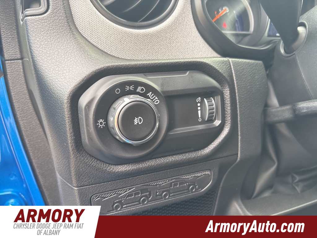 Thumbnail: 2025 Jeep Wrangler - 12