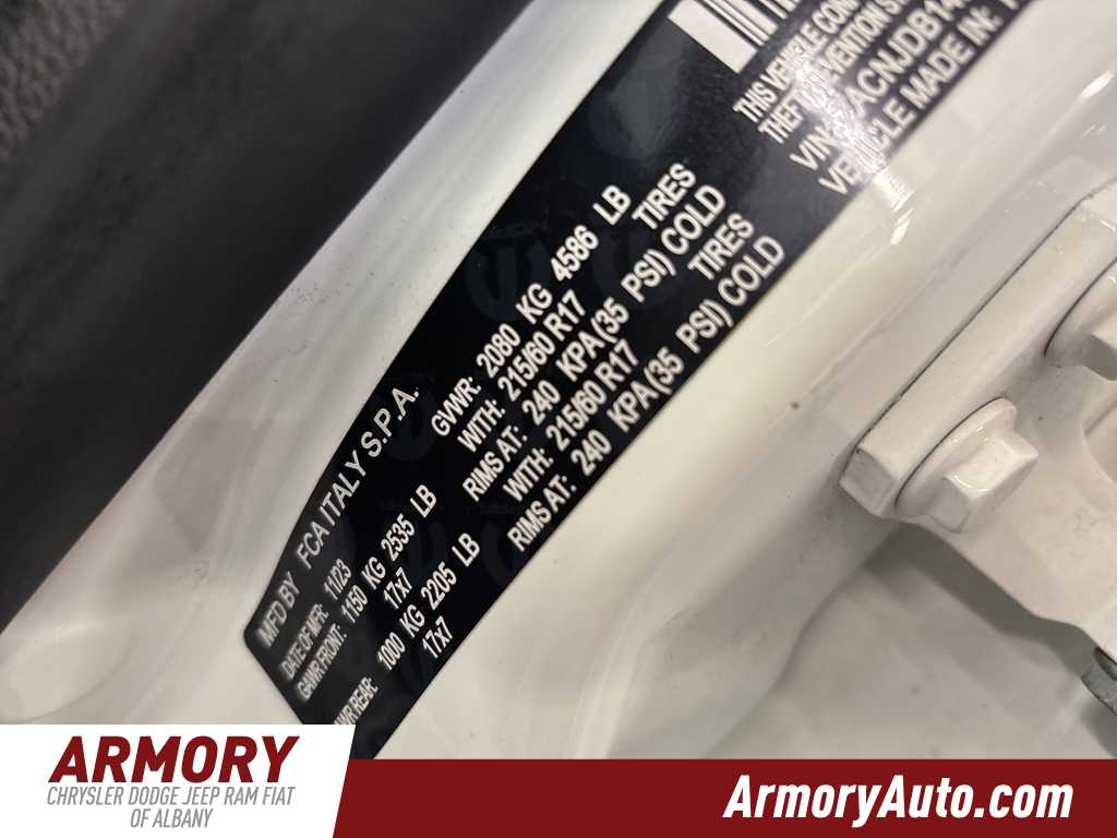 Thumbnail: 2023 Jeep Renegade - 41