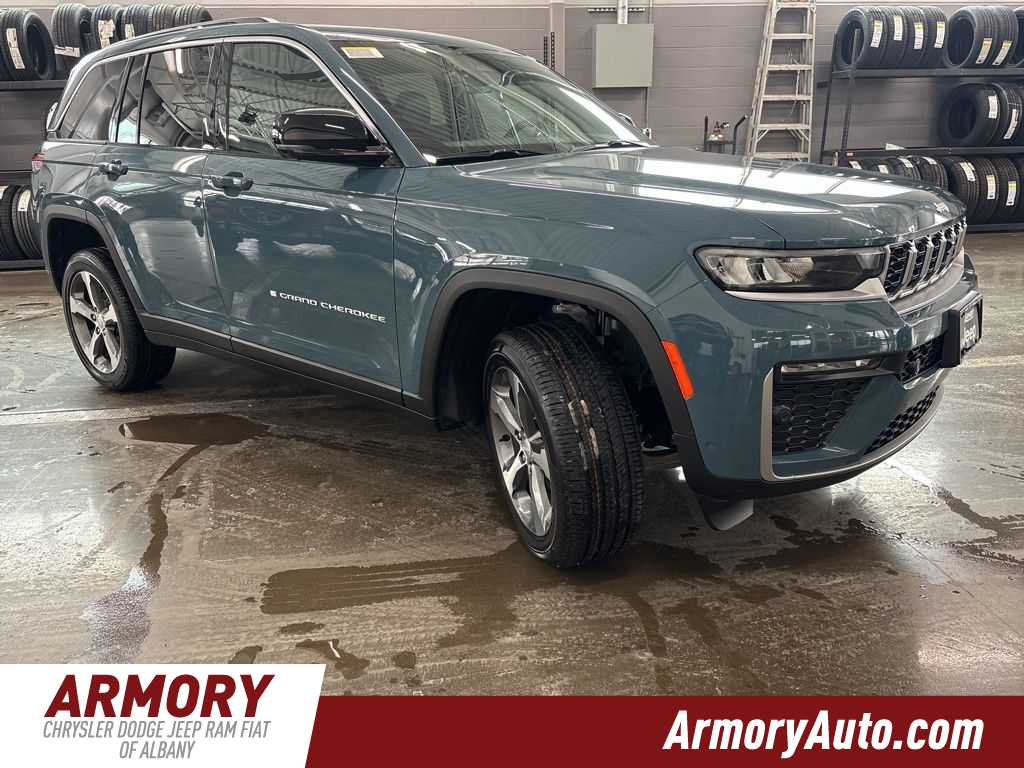 Thumbnail: 2026 Jeep Grand Cherokee - 3