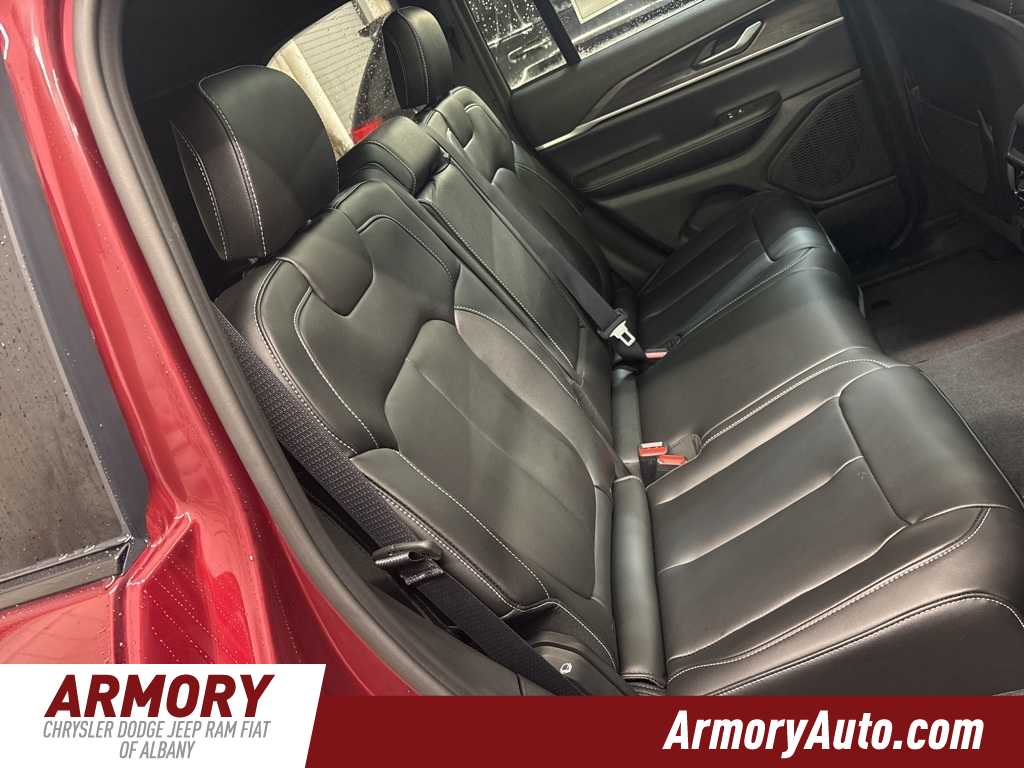 Thumbnail: 2025 Jeep Grand Cherokee - 36