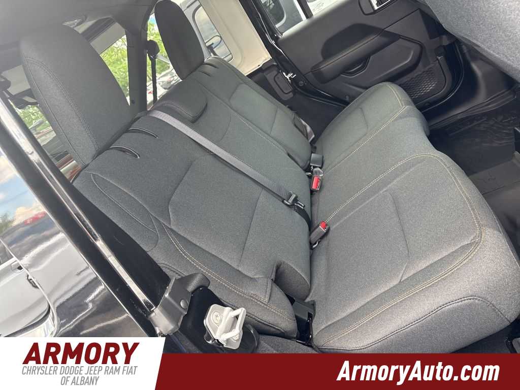 Thumbnail: 2025 Jeep Wrangler - 19