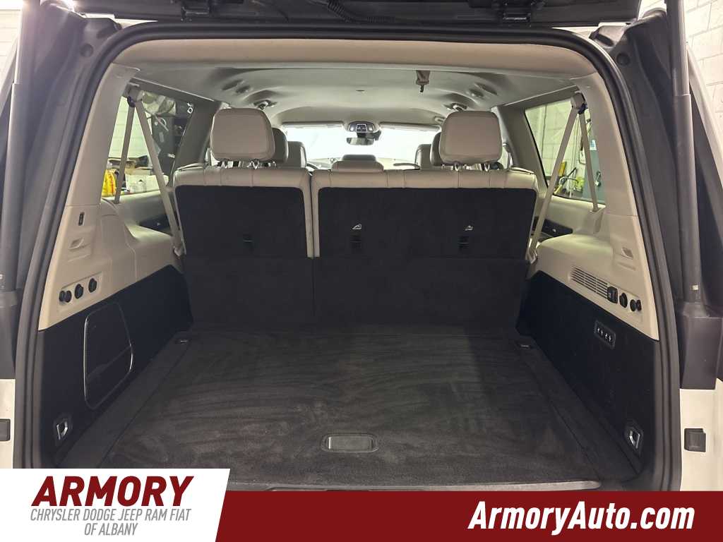 Thumbnail: 2024 Jeep Wagoneer - 31