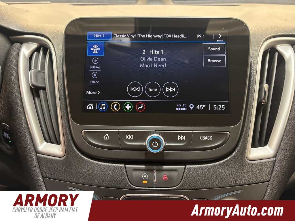 Thumbnail: 2023 Chevrolet Malibu - 17