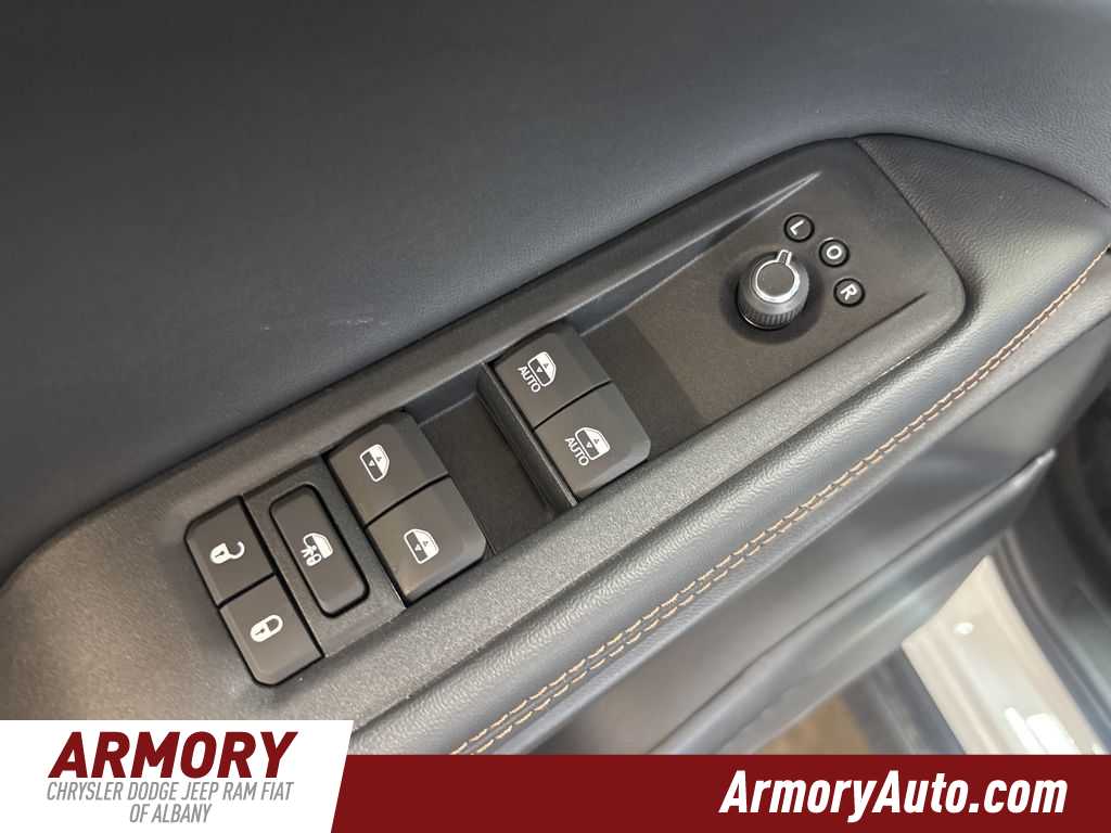 Thumbnail: 2026 Jeep Cherokee - 8