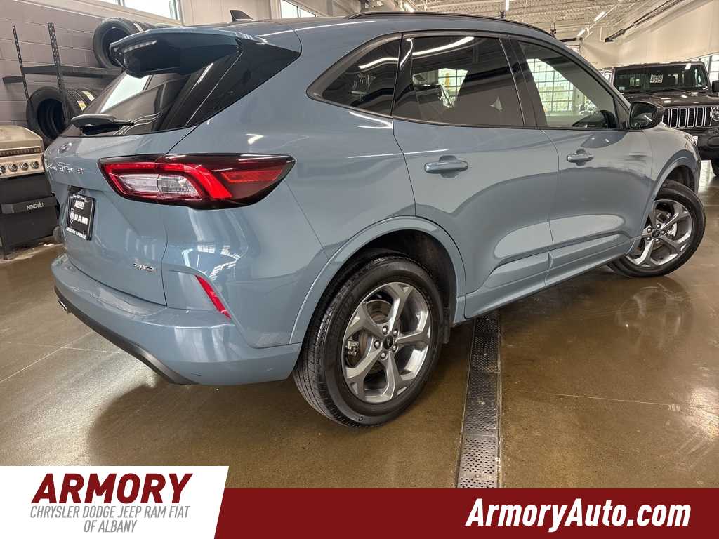 Thumbnail: 2024 Ford Escape - 4