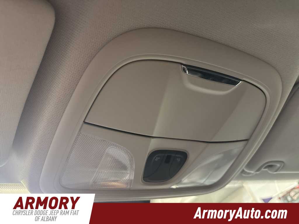 Thumbnail: 2020 Jeep Cherokee - 21