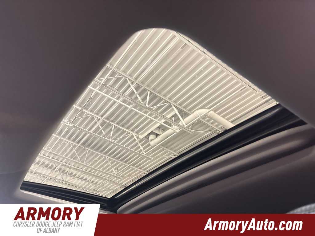 Thumbnail: 2019 Toyota Highlander - 21