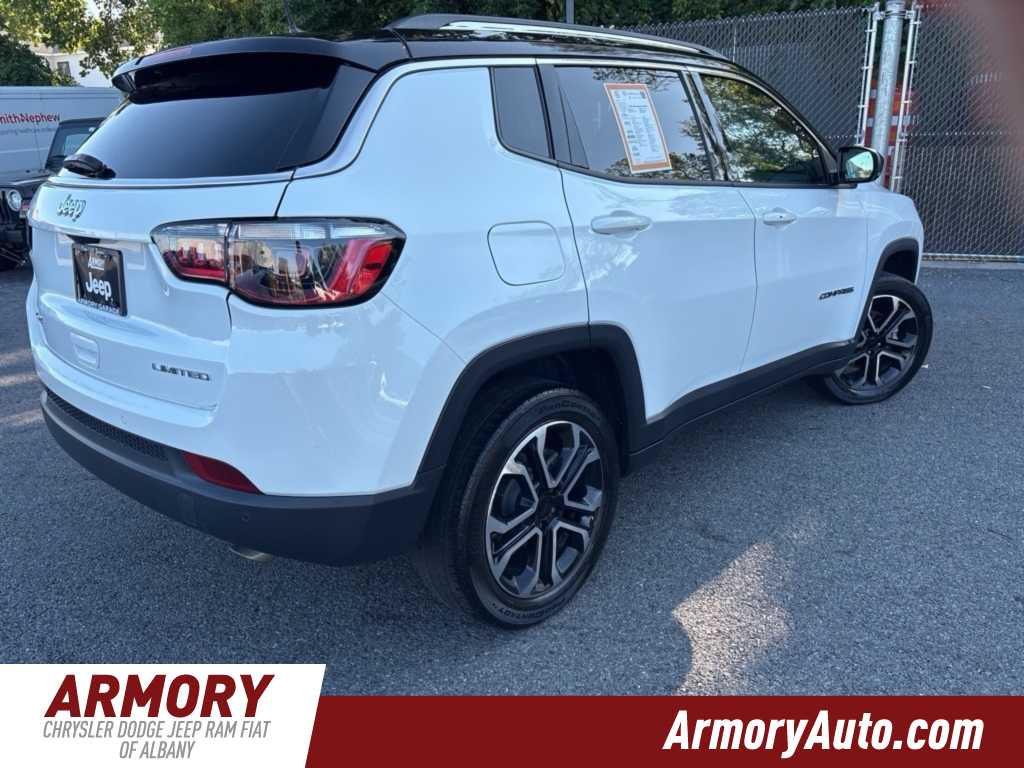 Thumbnail: 2022 Jeep Compass - 4