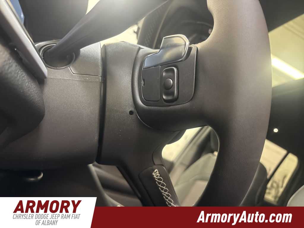 Thumbnail: 2026 Jeep Grand Cherokee - 11