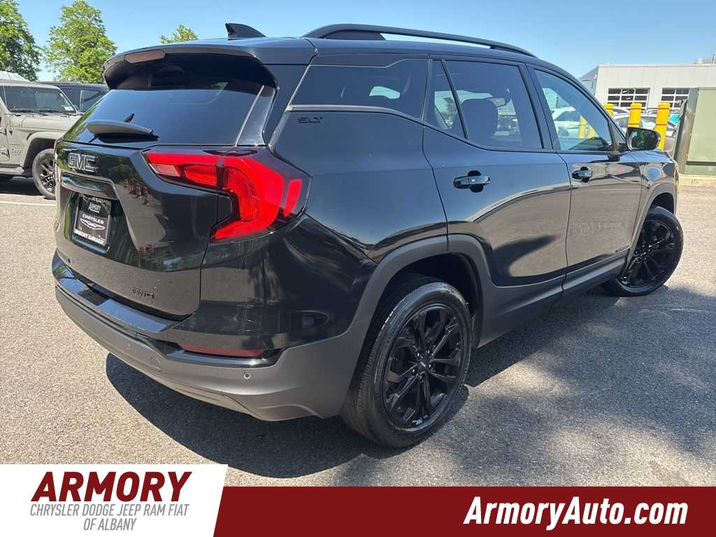 Thumbnail: 2020 GMC Terrain - 3