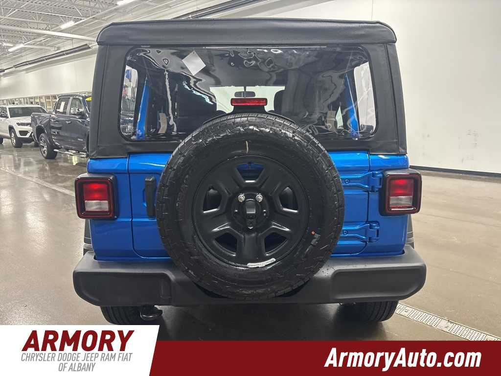 Thumbnail: 2026 Jeep Wrangler - 5