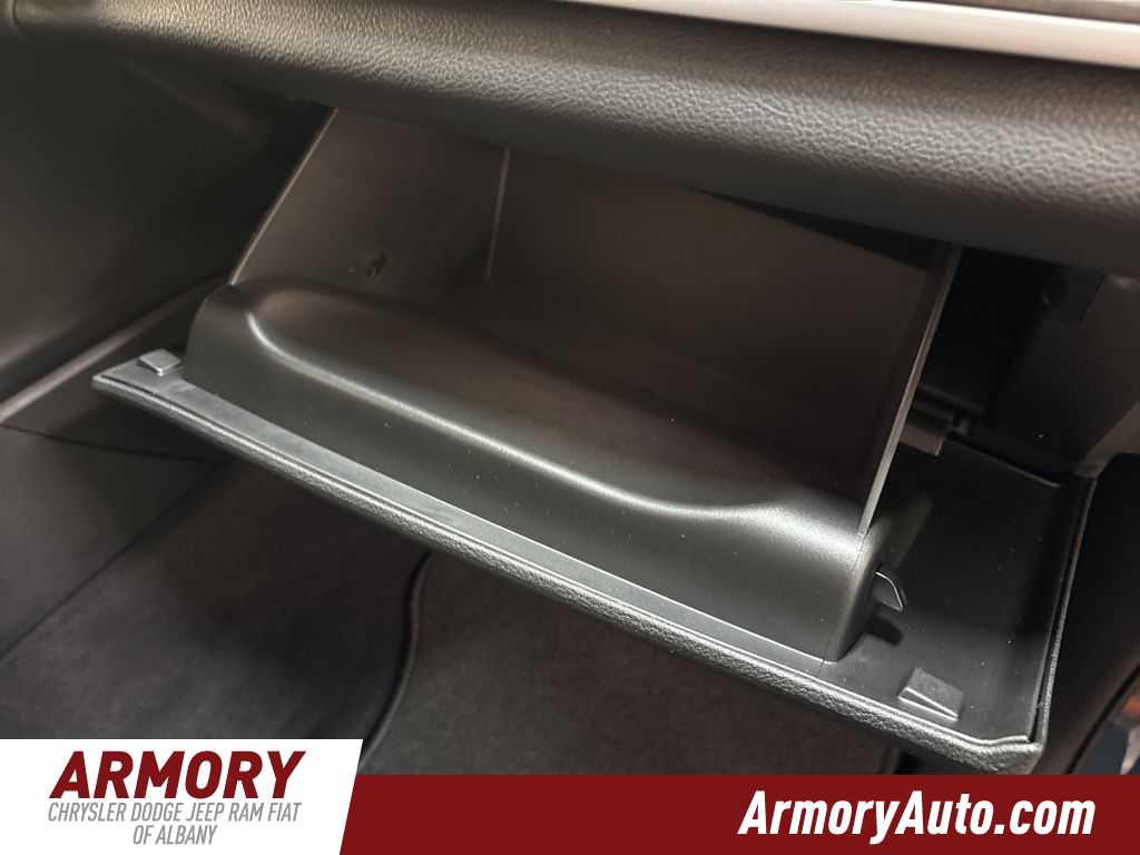 Thumbnail: 2026 Jeep Grand Cherokee - 40