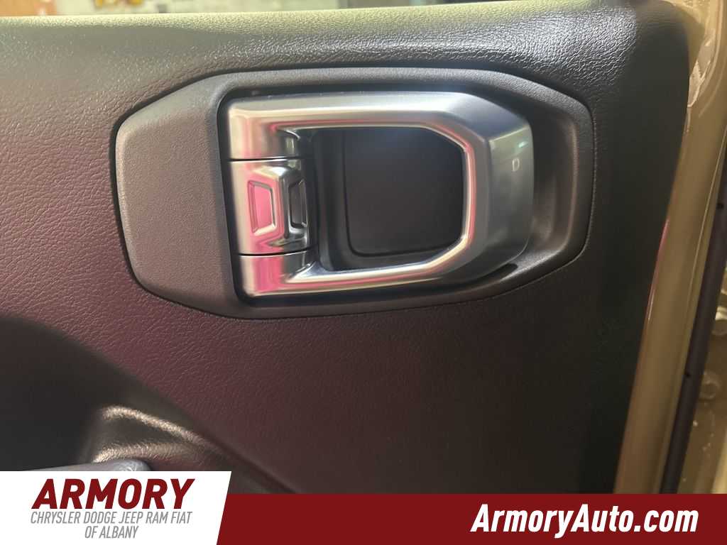 Thumbnail: 2026 Jeep Gladiator - 25