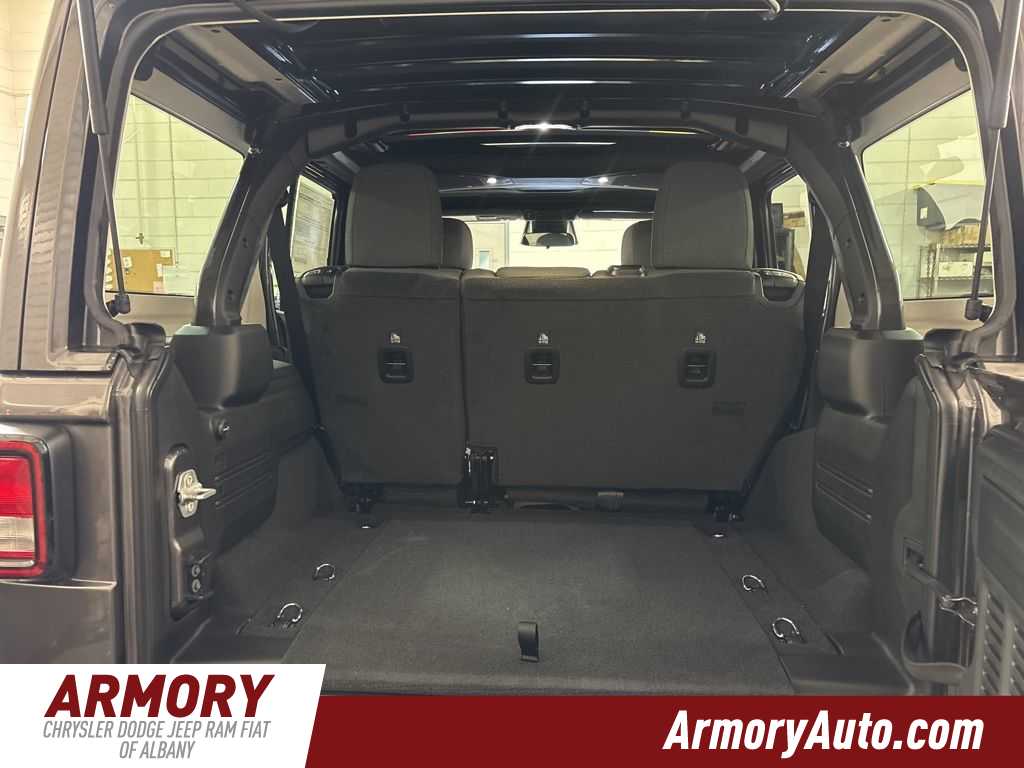 Thumbnail: 2026 Jeep Wrangler - 26