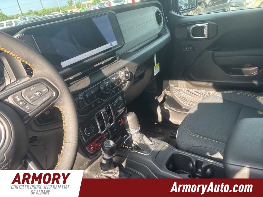 Thumbnail: 2025 Jeep Gladiator - 15