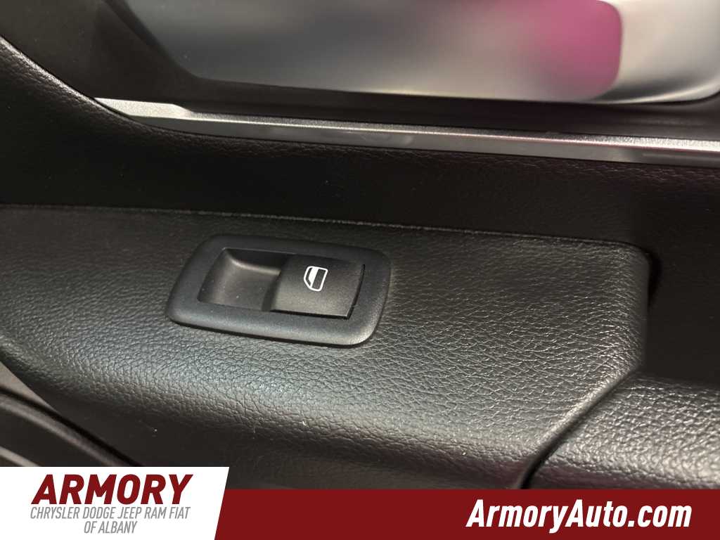 Thumbnail: 2019 RAM 1500 - 30