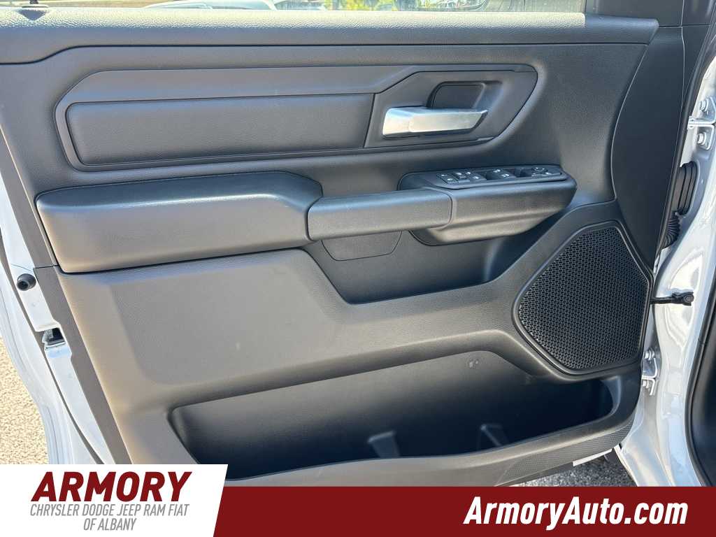 Thumbnail: 2025 RAM 1500 - 8