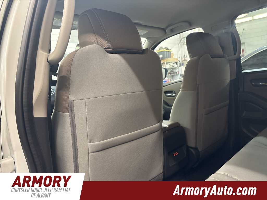 Thumbnail: 2022 Nissan Frontier - 24