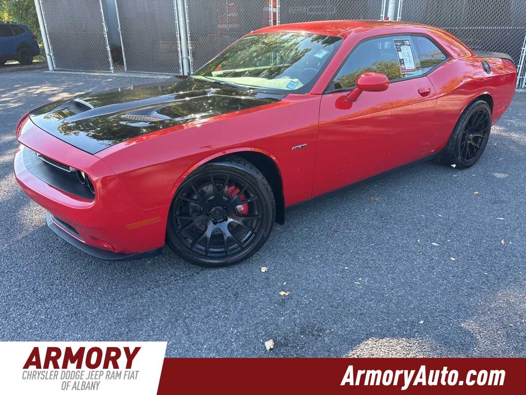 2017 Dodge Challenger R/T -
                  Albany, NY