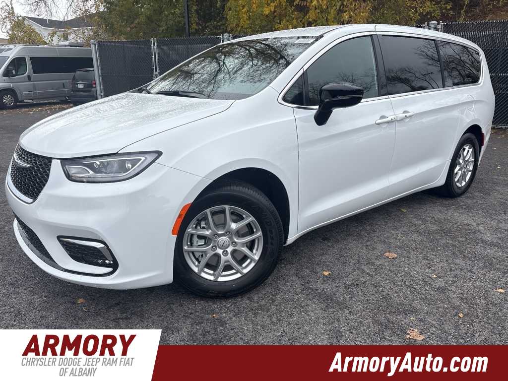 Thumbnail: 2026 Chrysler Pacifica - 1