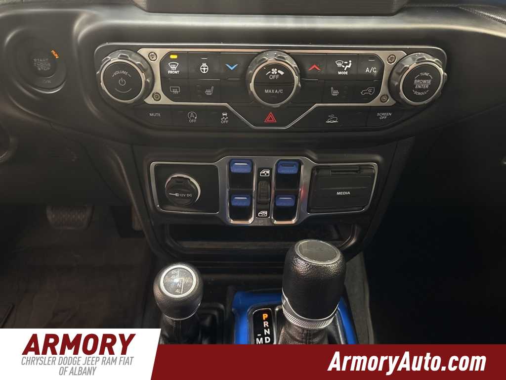 Thumbnail: 2023 Jeep Gladiator - 18