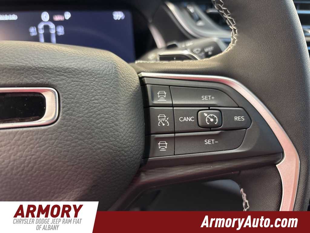 Thumbnail: 2025 Jeep Grand Cherokee L - 16