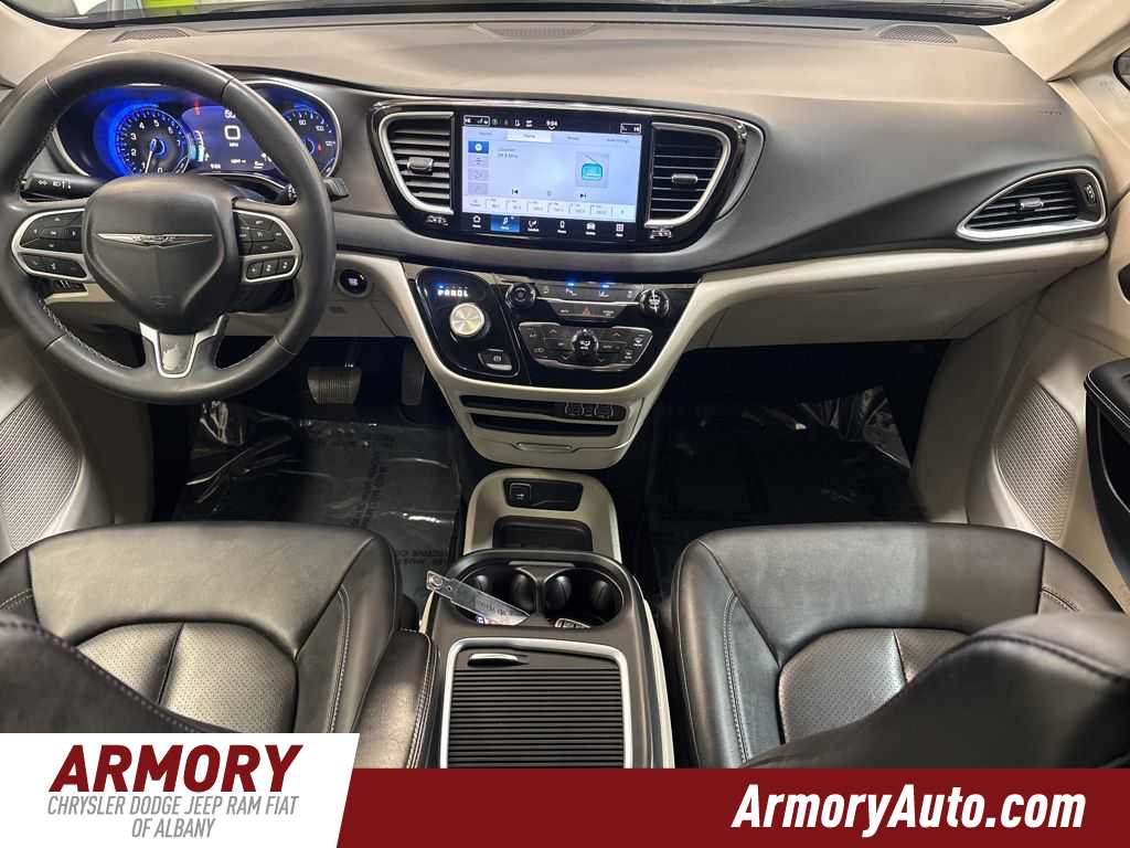 Thumbnail: 2024 Chrysler Pacifica - 37