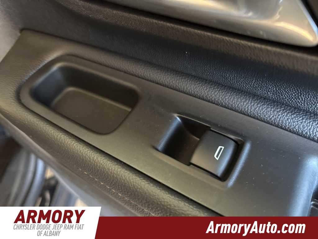 Thumbnail: 2020 GMC Terrain - 29