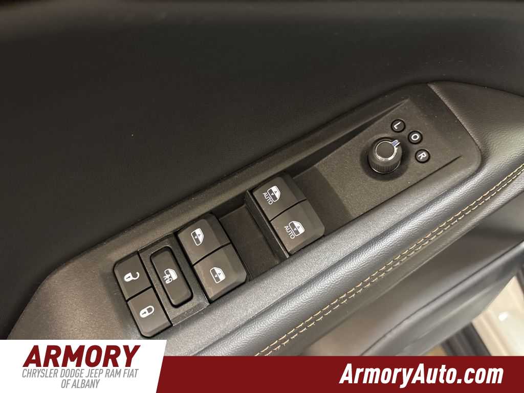 Thumbnail: 2026 Jeep Cherokee - 8