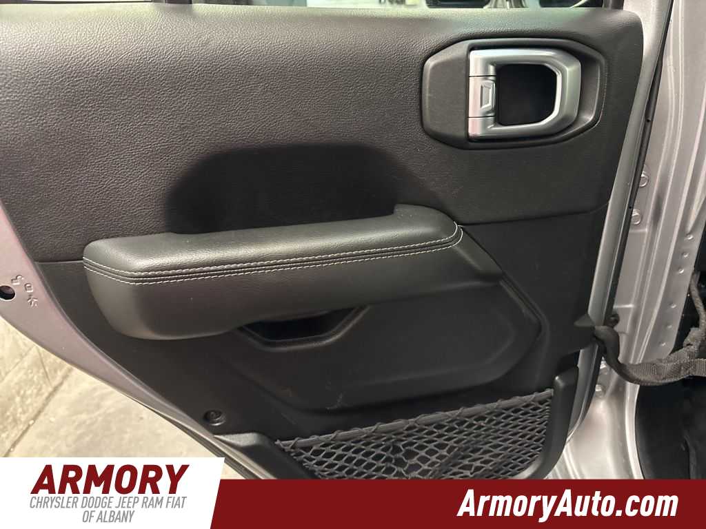 Thumbnail: 2019 Jeep Wrangler - 22