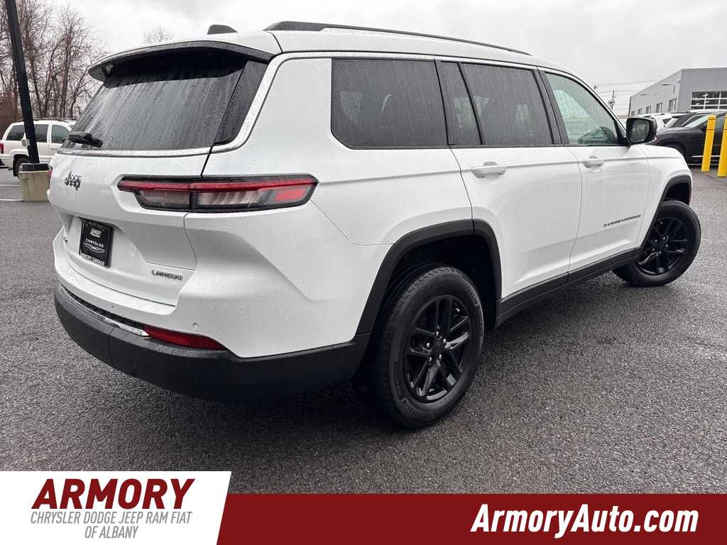 Thumbnail: 2023 Jeep Grand Cherokee L - 4