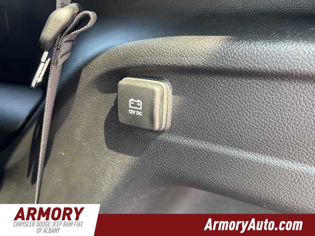 Thumbnail: 2025 Jeep Grand Cherokee L - 24