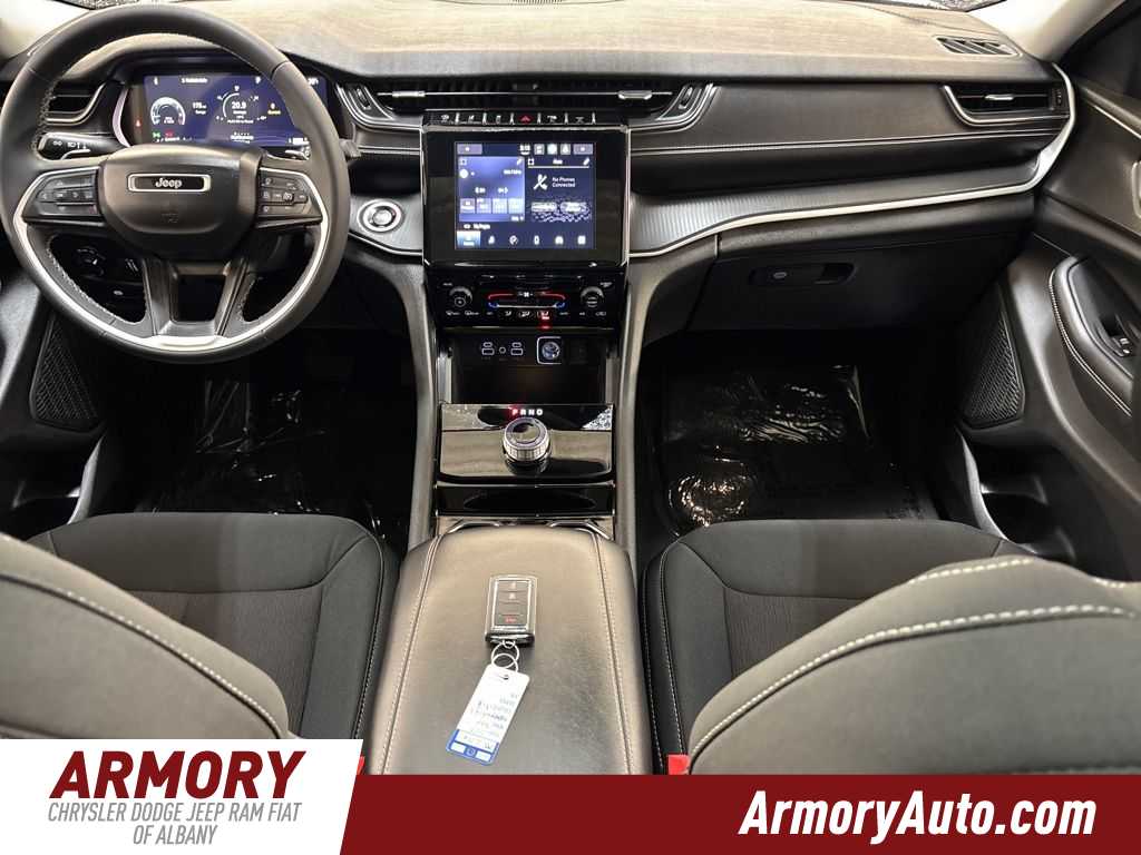 Thumbnail: 2023 Jeep Grand Cherokee L - 38