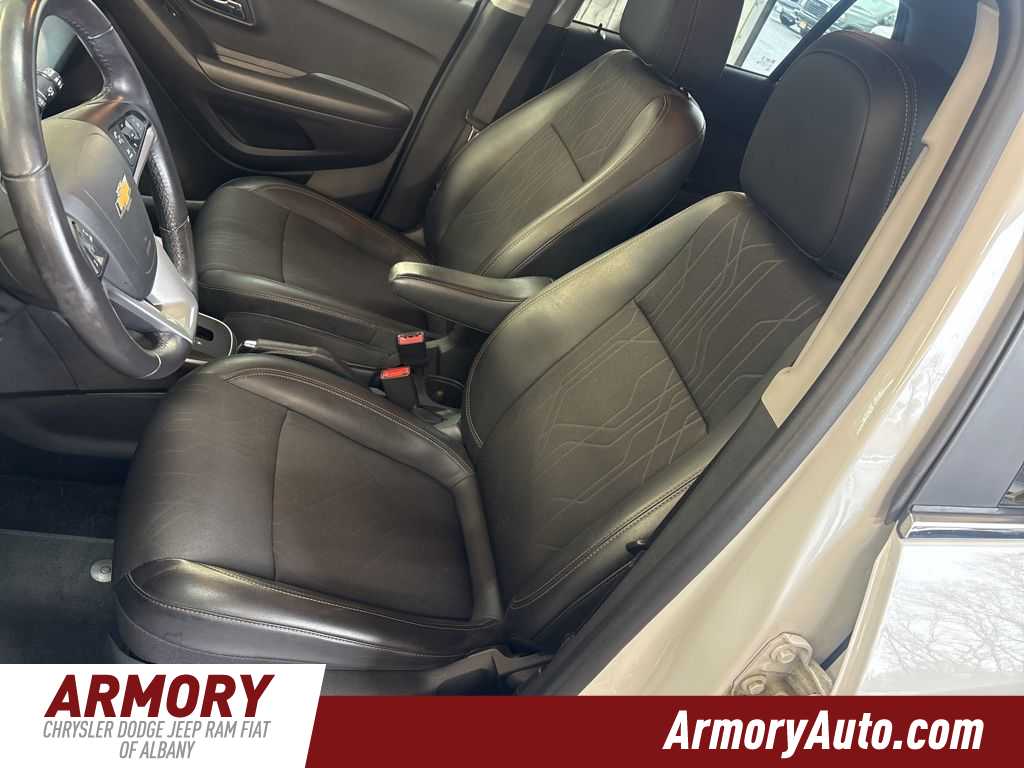 Thumbnail: 2020 Chevrolet Trax - 11