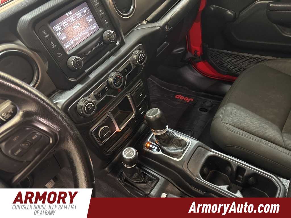 Thumbnail: 2020 Jeep Gladiator - 15