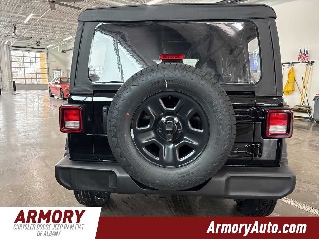 Thumbnail: 2026 Jeep Wrangler - 5