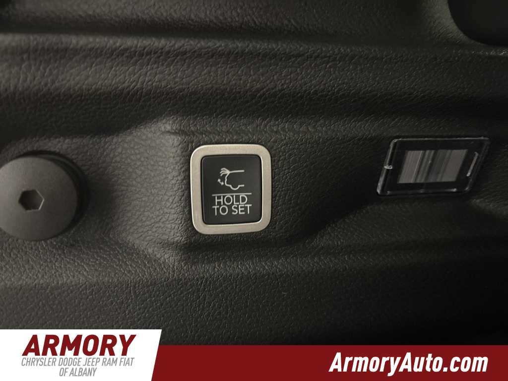 Thumbnail: 2025 Jeep Grand Cherokee L - 27